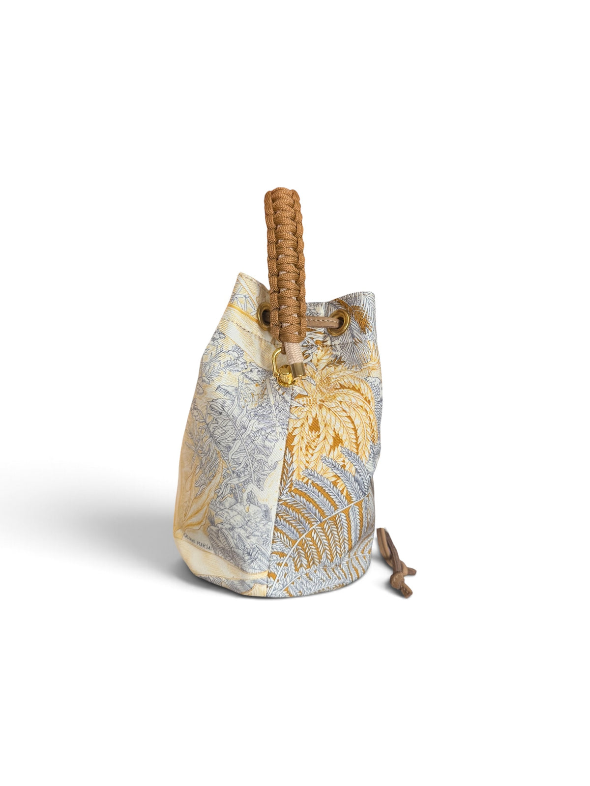 The Neutral Palm Silk Bucket