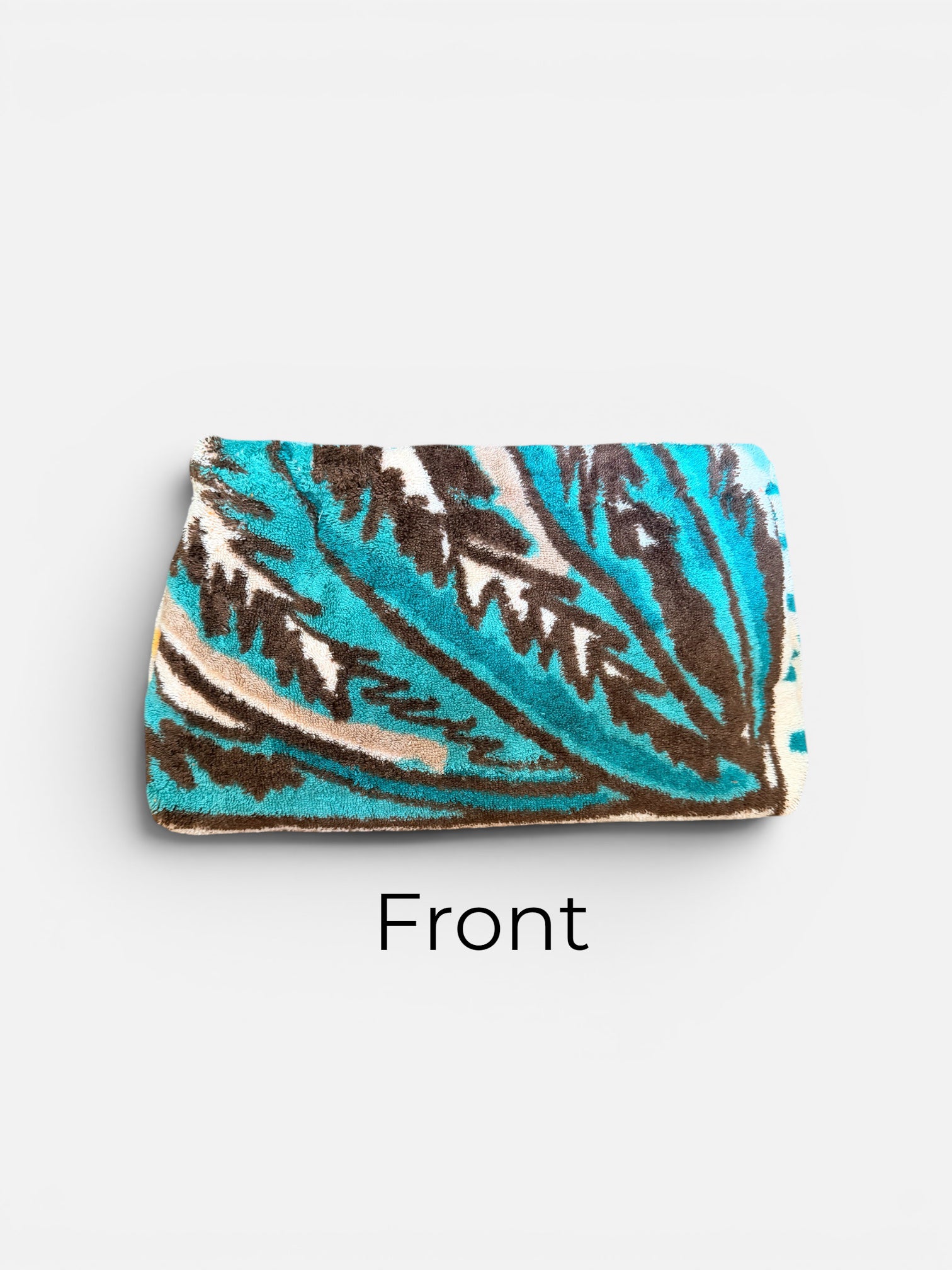 The Retro Boat Clutch image 2