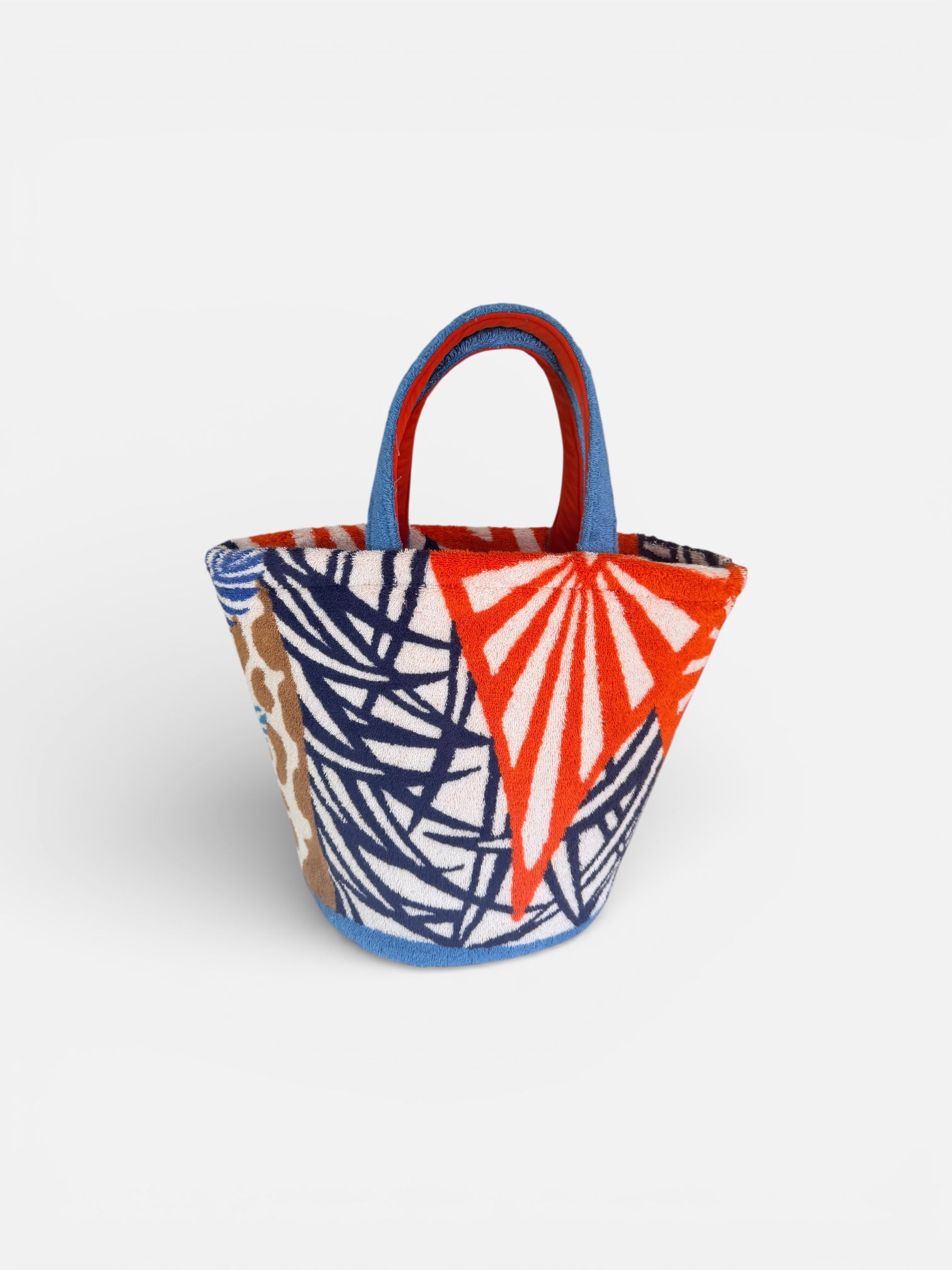 The Le Soleil Sail Bucket image 1