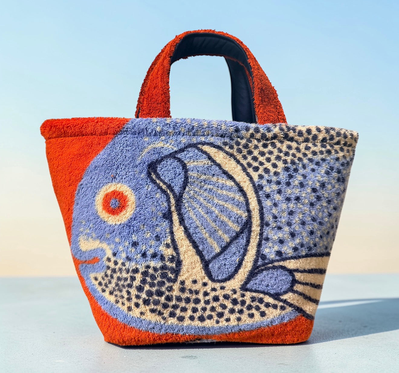 The Petite Pescare Shopper  image 0